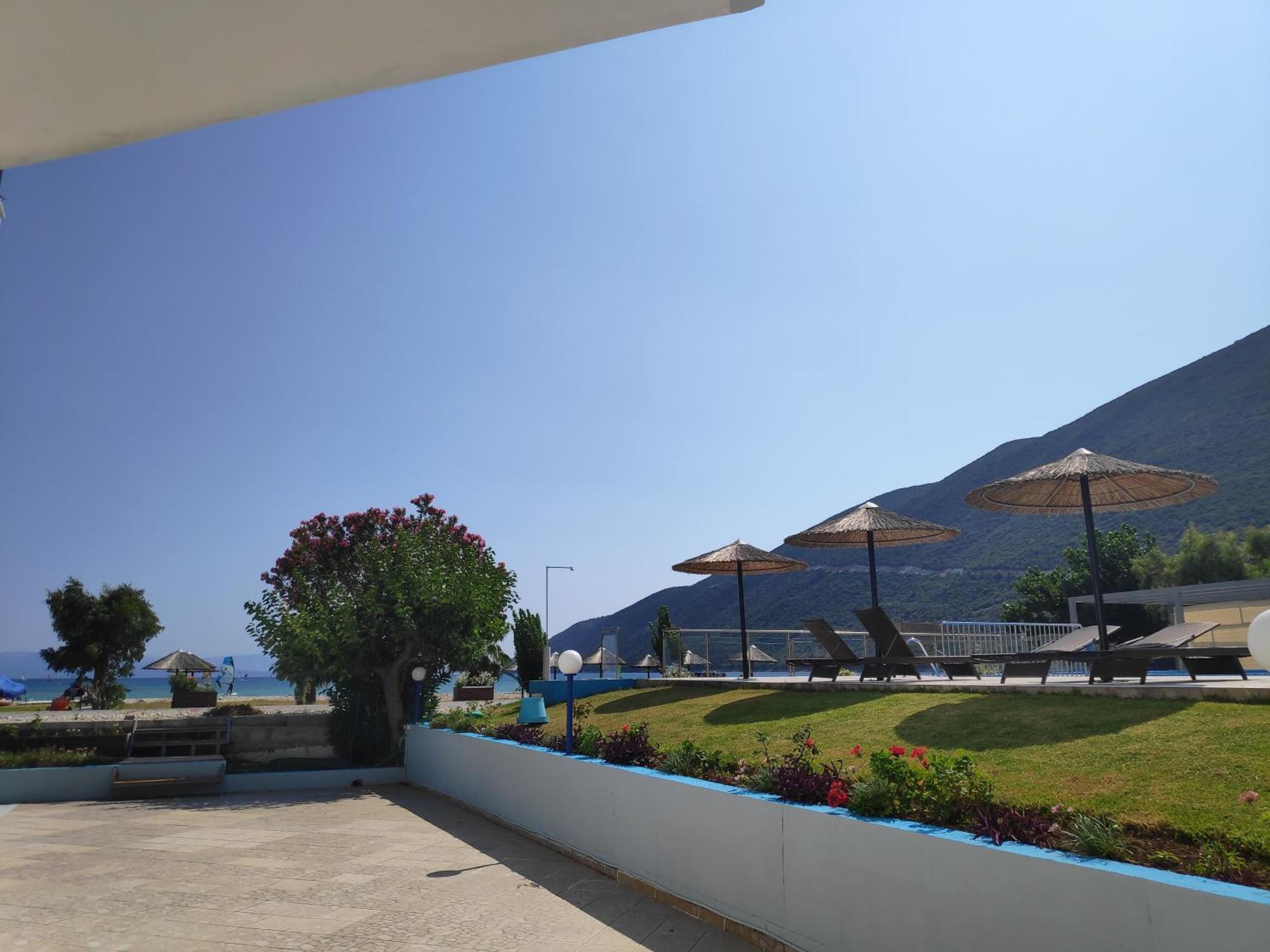 Surf Hotel Васілікі Номер фото